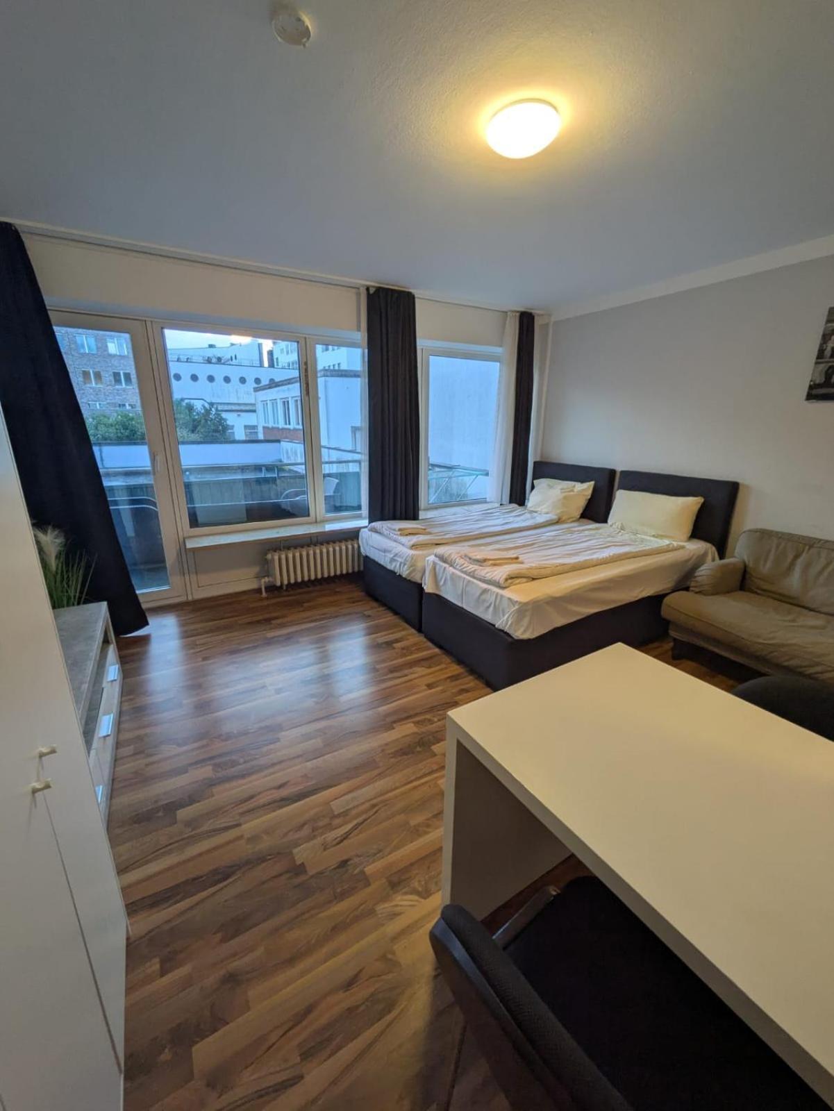 1,5-Zimmer Apartment Mit Balkon Am Hauptbahnhof Neumünster Extérieur photo
