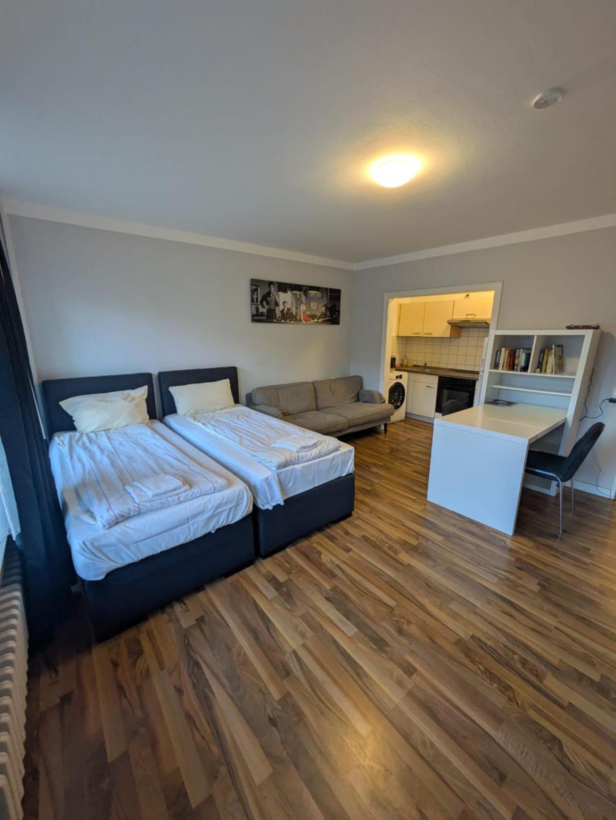 1,5-Zimmer Apartment Mit Balkon Am Hauptbahnhof Neumünster Extérieur photo