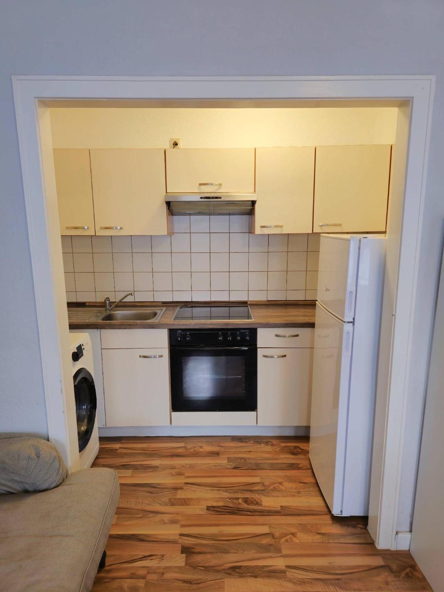 1,5-Zimmer Apartment Mit Balkon Am Hauptbahnhof Neumünster Extérieur photo